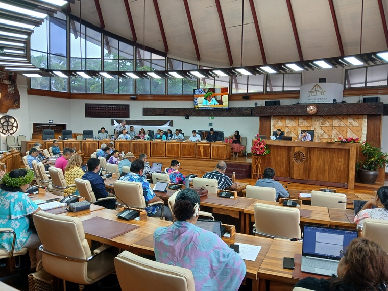 Géros veut rétablir les indemnités pour les élus de Moorea Géros veut rétablir les indemnités pour les élus de Moorea