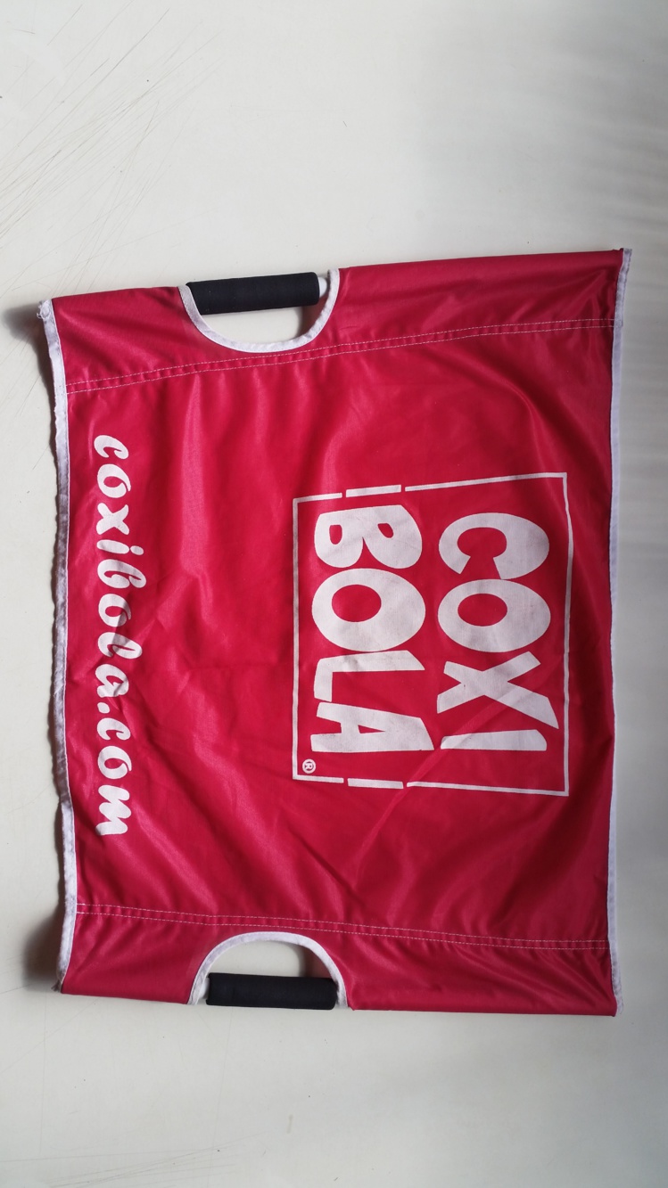 Coxi Bola, un nouveau jeu de balles pour le plein air Coxi Bola, un nouveau jeu de balles pour le plein air