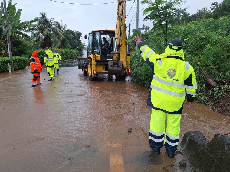 Au PK 12,800, à Vairao. Au PK 12,800, à Vairao.