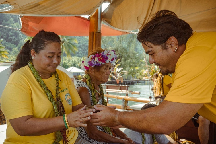 “Nous l’accueillons avec grand plaisir”, confie Roniu Tupana-Poareu (Crédit : Kahura Grand/Facebook Faafaite). “Nous l’accueillons avec grand plaisir”, confie Roniu Tupana-Poareu (Crédit : Kahura Grand/Facebook Faafaite).