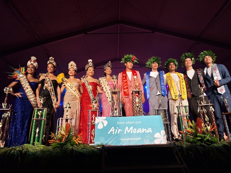 Les dix candidats et lauréats. Les dix candidats et lauréats.