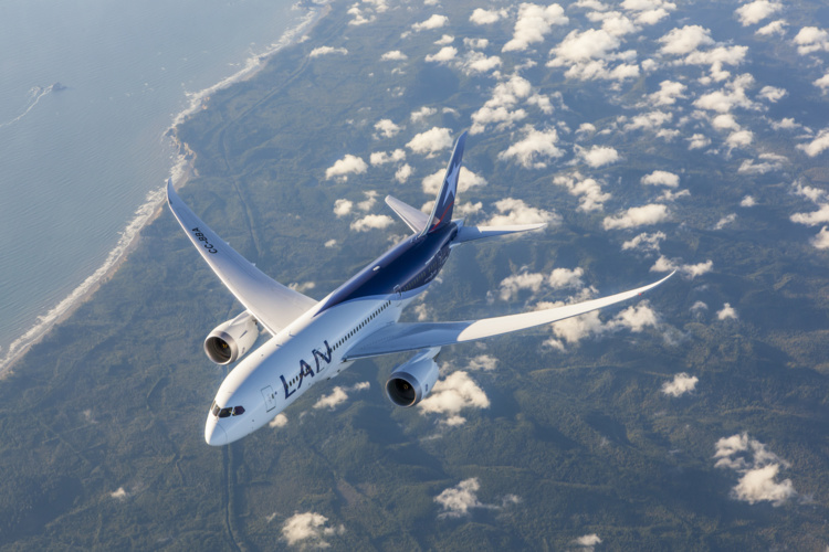 Le Dreamliner 787-9 de Lan Chile à Papeete