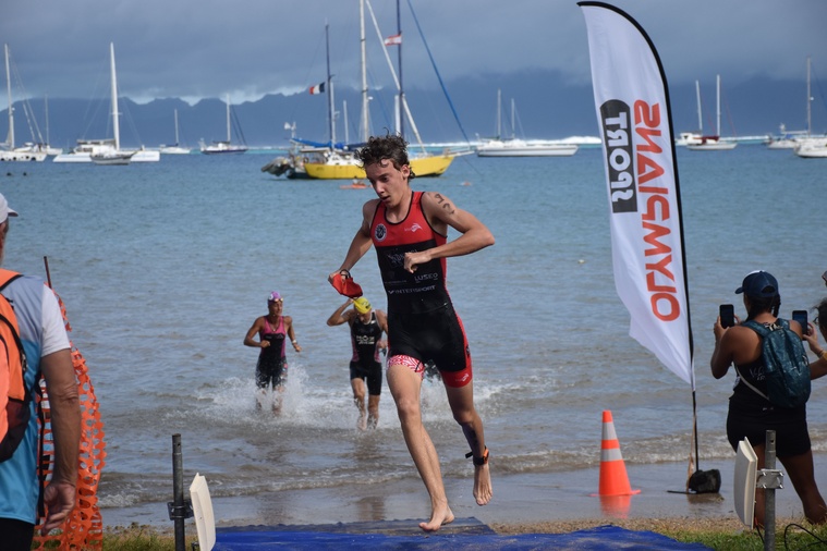 Théophile Sery, le nouveau champion de Polynésie d’aquathlon. Théophile Sery, le nouveau champion de Polynésie d’aquathlon.