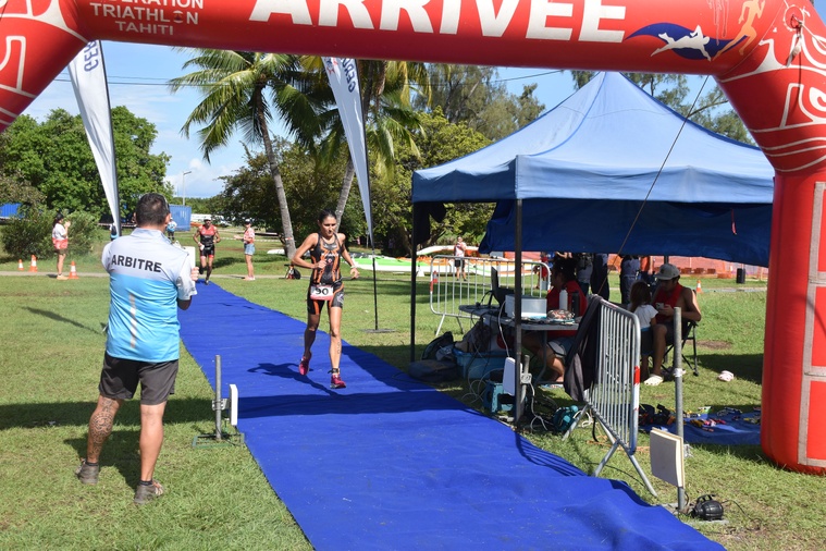 Gwenaëlle Rouby a franchi la ligne en tête chez les femmes Gwenaëlle Rouby a franchi la ligne en tête chez les femmes