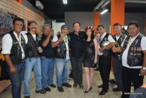 Le couple Grand entouré de quelques bikers, à l'inauguration de la première concession Harley-Davidson de Polynésie le 22 janvier. Le couple Grand entouré de quelques bikers, à l'inauguration de la première concession Harley-Davidson de Polynésie le 22 janvier.