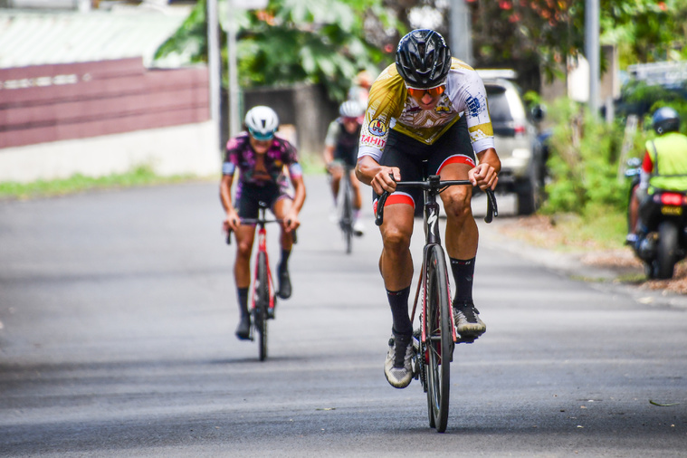 Après 22 ans de va'a, le Trophée de l'Amiral s'ouvre aujourd'hui au cyclisme ! Après 22 ans de va'a, le Trophée de l'Amiral s'ouvre aujourd'hui au cyclisme !