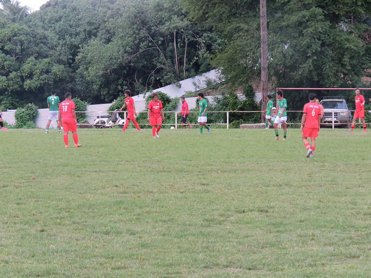 Football - Tohiea perd la tête du championnat de Moorea Football - Tohiea perd la tête du championnat de Moorea