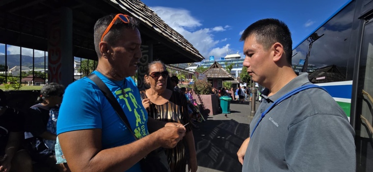 “Tout le monde se rue pour avoir sa carte maintenant” “Tout le monde se rue pour avoir sa carte maintenant”