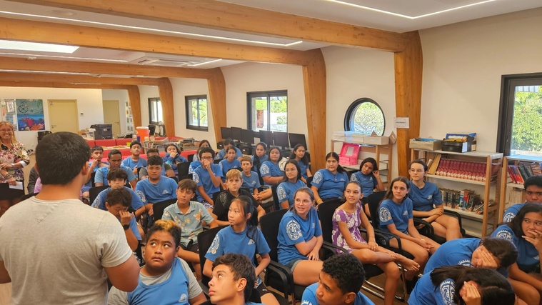 Le collège de Arue met ses élèves à l’honneur Le collège de Arue met ses élèves à l’honneur
