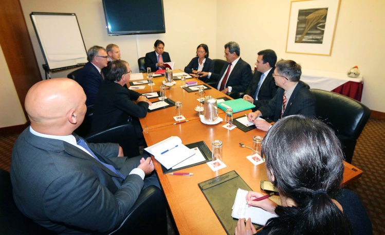 Edouard Fritch reçu par le ministre des Affaires étrangères néo-zélandais Edouard Fritch reçu par le ministre des Affaires étrangères néo-zélandais