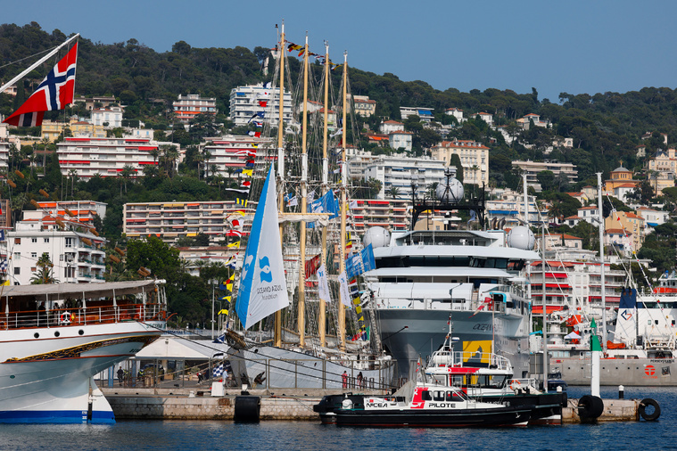 Ludovic MARIN / POOL / AFP Ludovic MARIN / POOL / AFP