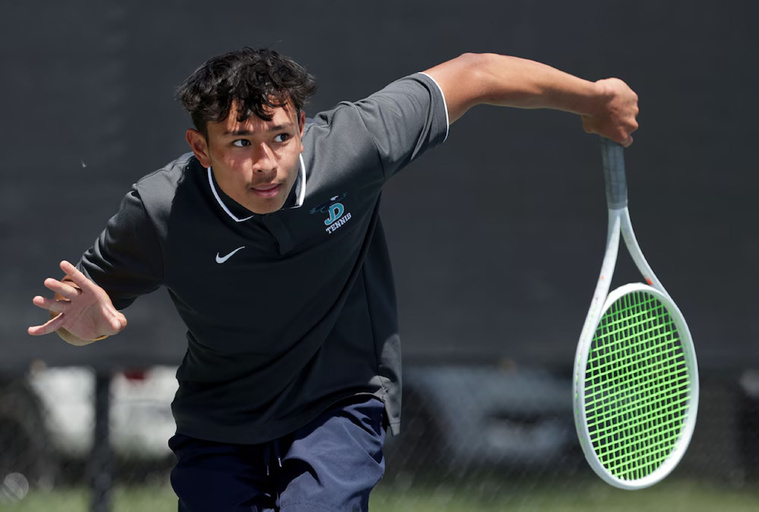 Keanau Lei Foc, un joueur précis et efficace. Un exemple parfait de fair-play Keanau Lei Foc, un joueur précis et efficace. Un exemple parfait de fair-play