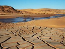 La Terre assoiffée absorbe de l'eau, ralentissant la montée des océans