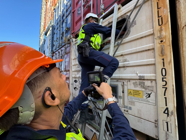 500 kg de cocaïne saisis dans le Pacifique 500 kg de cocaïne saisis dans le Pacifique