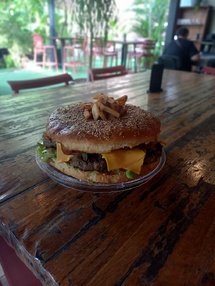 3 kg de burger au menu du défi