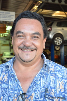 Roland, 47 ans, employé Roland, 47 ans, employé