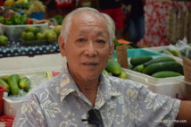 Léon, 76 ans, commerçant. Léon, 76 ans, commerçant.