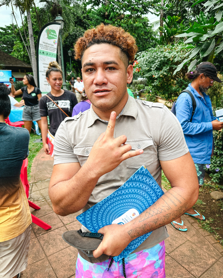 Maehaa Graffe, 34 ans et sans abris, est décidé à trouver du travail après 20 années passées dans la rue. Maehaa Graffe, 34 ans et sans abris, est décidé à trouver du travail après 20 années passées dans la rue.