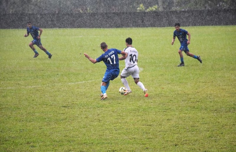 Le capitaine Teaonui Tehau a su emmener son équipe jusqu'au titre. Le capitaine Teaonui Tehau a su emmener son équipe jusqu'au titre.