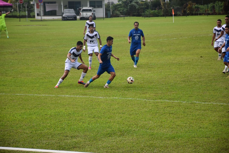 Franck Papaura et l'AS Peu ont livré une belle opposition à Venus. Franck Papaura et l'AS Peu ont livré une belle opposition à Venus.