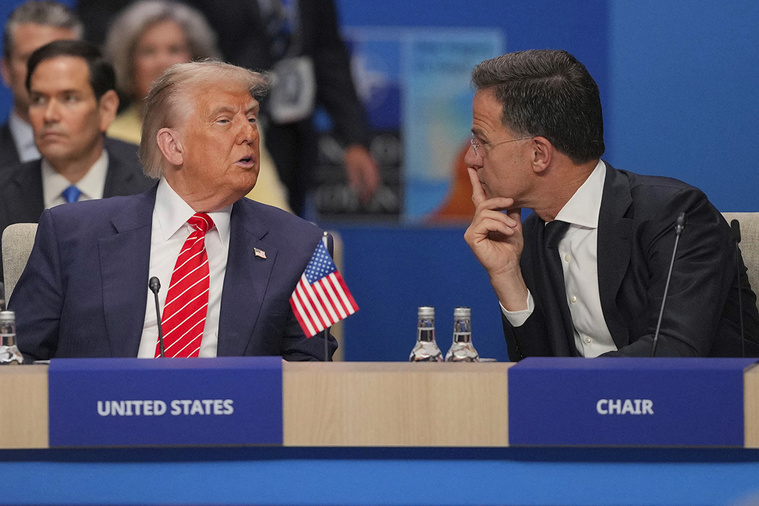 Crédit Kin Cheung / POOL / AFP Crédit Kin Cheung / POOL / AFP