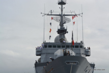 La frégate Le Prairial est en charge de la surveillance des eaux polynésiennes. La frégate Le Prairial est en charge de la surveillance des eaux polynésiennes.