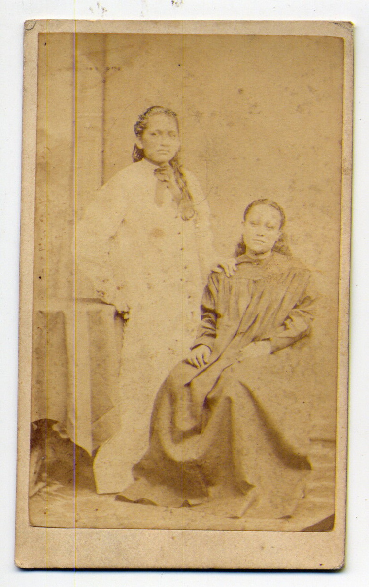 Prince et princesse de PAPEETE TAHITI, non identifiés