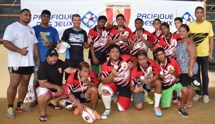 Rugby : dix collégiens de Makemo ont affronté leurs amis de Tahiti et Raiatea
