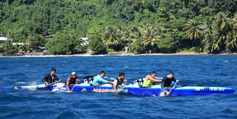 Mahini Va’a a sur garder sa troisième place malgré un rythme de course très intense. Mahini Va’a a sur garder sa troisième place malgré un rythme de course très intense.