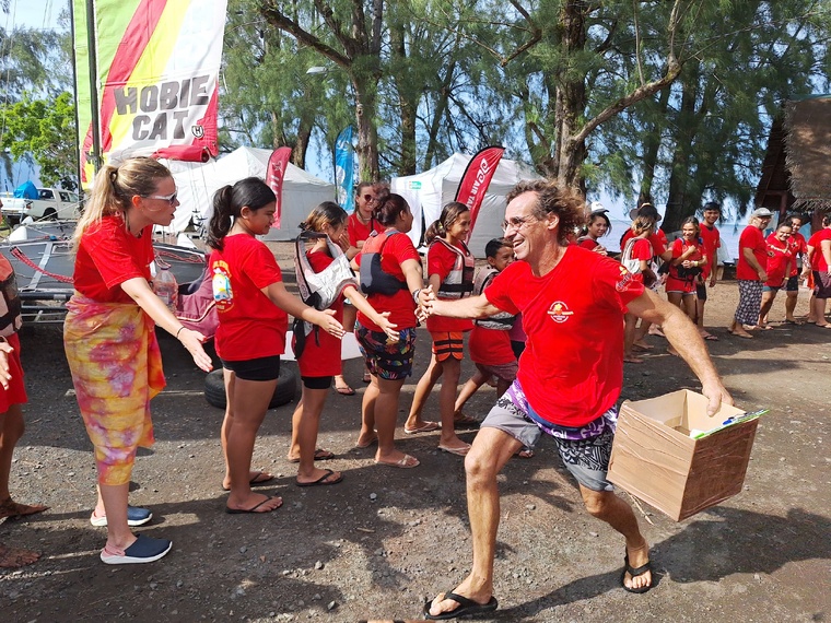 Les moniteurs ont partagé leur enthousiasme lors de la haie d’honneur. Les moniteurs ont partagé leur enthousiasme lors de la haie d’honneur.