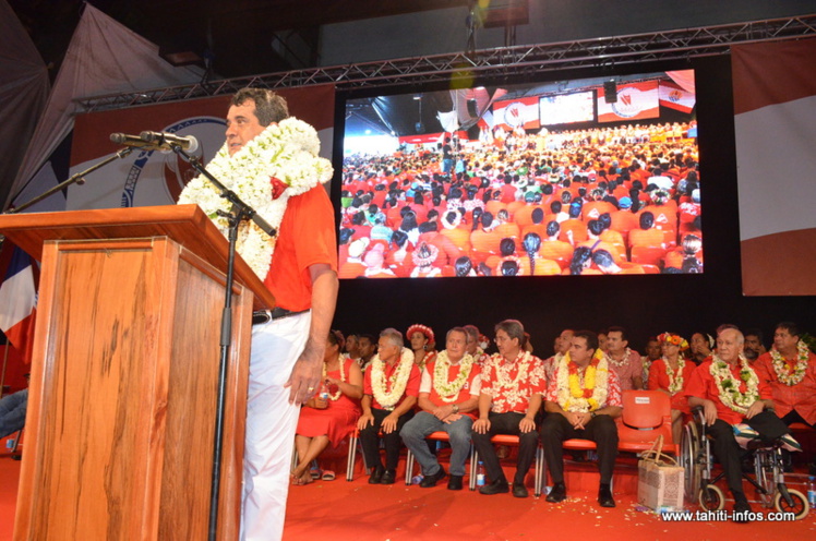 Plus de 8000 personnes au congrès fondateur du Tapura Huiraatira Plus de 8000 personnes au congrès fondateur du Tapura Huiraatira