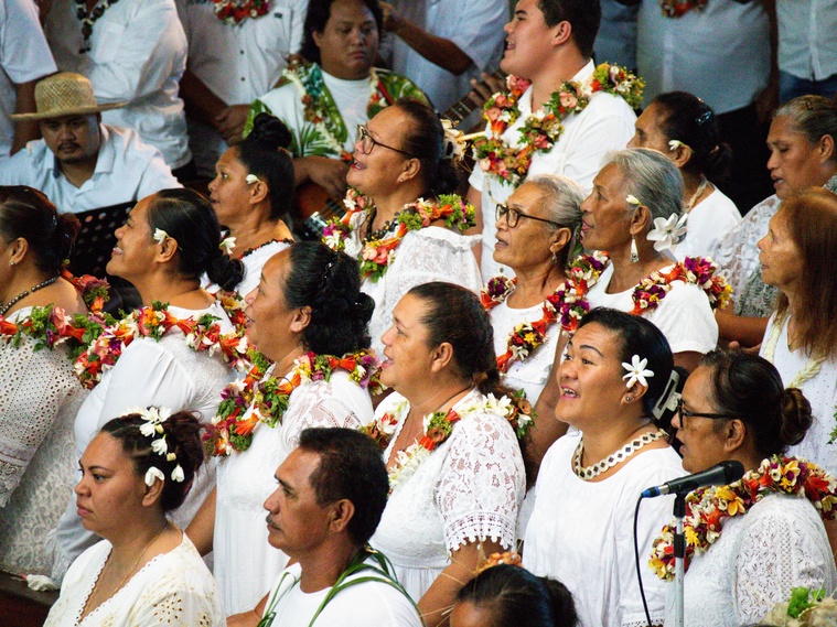 La messe a été accompagnée par le chant de la chorale diocésaine. La messe a été accompagnée par le chant de la chorale diocésaine.