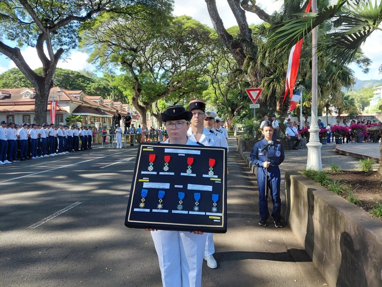 Miriama Bono, Annie Tuheiava, Laurence Bonnac, Maeva Levaudi, Stella Taaroamea, les femmes de la légion d'honneur Miriama Bono, Annie Tuheiava, Laurence Bonnac, Maeva Levaudi, Stella Taaroamea, les femmes de la légion d'honneur