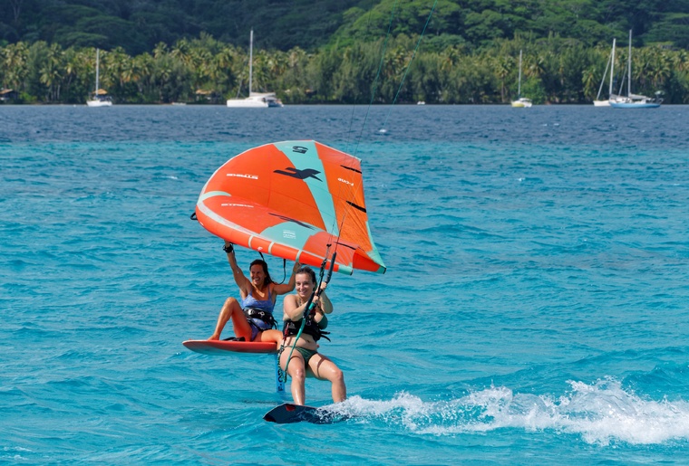 Raiatea, coup d'envoi pour les kite camps de Kite & Wing Spirit