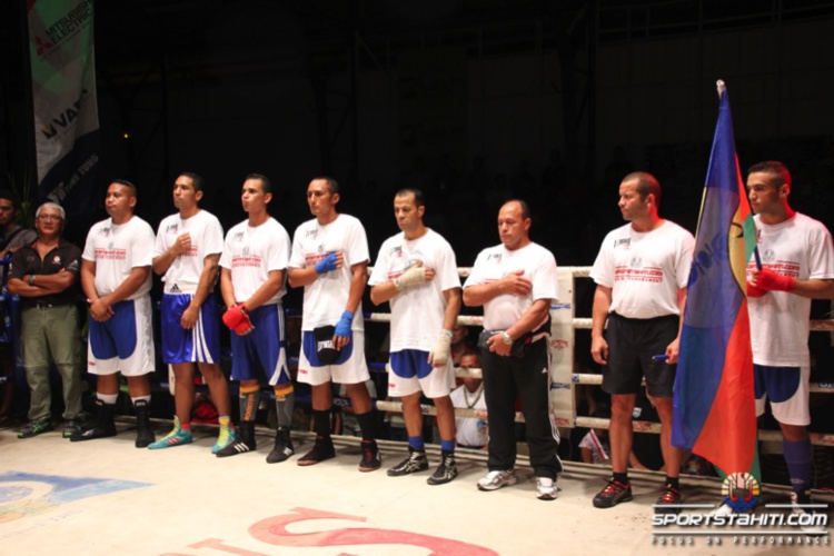 La sélection calédonienne était sur le ring de Fautaua lors du sportstahiti.com boxing tournament en Avril 2015 La sélection calédonienne était sur le ring de Fautaua lors du sportstahiti.com boxing tournament en Avril 2015