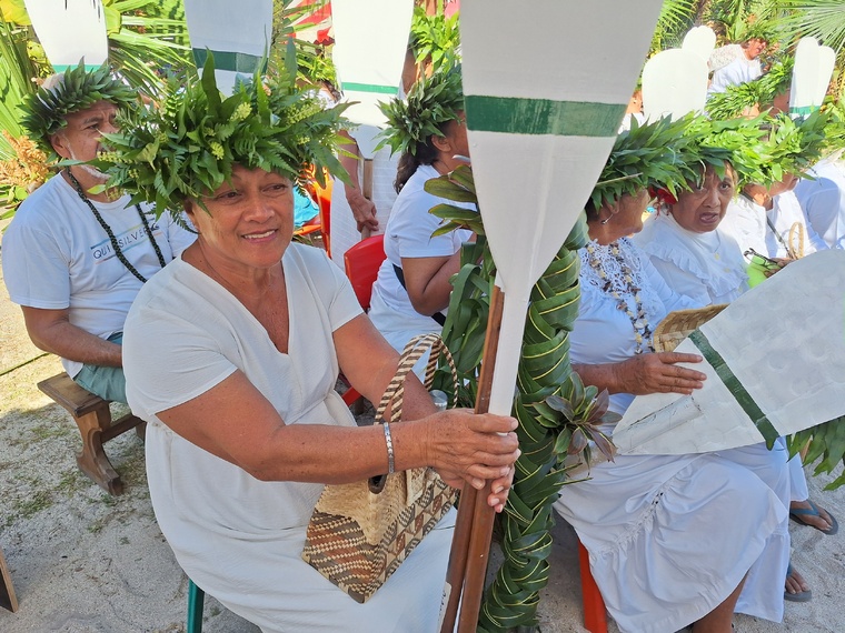 Les anciens ont rendu hommage à Maire Nui. Les anciens ont rendu hommage à Maire Nui.