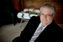 Le président du CNRS, Alain Fuchs le 28 janvier 2010 dans son bureau à Paris (AFP/MARTIN BUREAU) Le président du CNRS, Alain Fuchs le 28 janvier 2010 dans son bureau à Paris (AFP/MARTIN BUREAU)