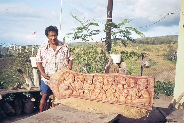 Vaiere Mara chez lui à Erima en février 1983. Archives collection. (Fonds Sylvie Gaubert Gruel).