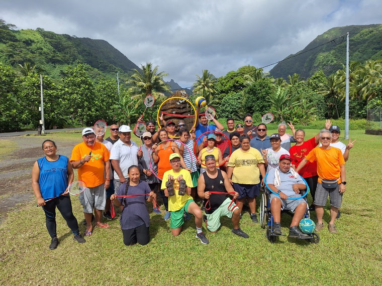 Sortie à Tautira dans le cadre du projet “Sport, santé et bien-être”. Crédit : Anne-Charlotte Lehartel.