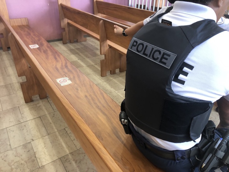 Un schizophrène jugé pour violences