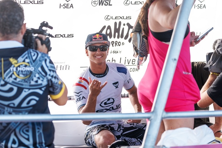 Kauli peut sourire, l’aventure continue pour lui.