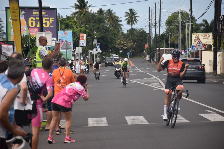 Sur le sprint final, Toareva Parker est venu franchir seul la ligne d’arrivée.
