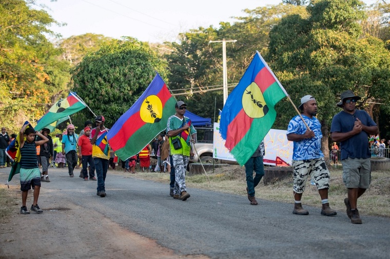 Nouvelle-Calédonie: Le FLNKS rejette l'accord de Bougival