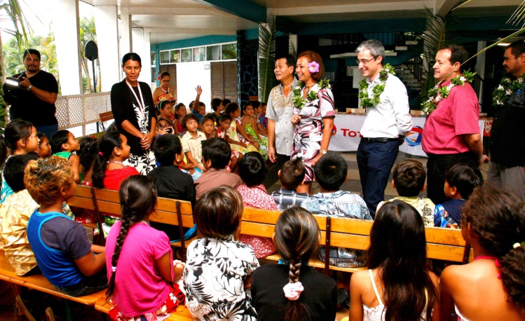 Campagne de sécurité routière dans les écoles : Nicole Sanquer-Fareata signe une convention avec l’entreprise Total Campagne de sécurité routière dans les écoles : Nicole Sanquer-Fareata signe une convention avec l’entreprise Total