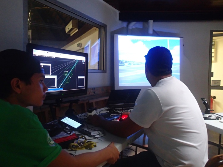 Te Ra’i Ma’ohi veut transformer un avion en simulateur de vol "grandeur nature" Te Ra’i Ma’ohi veut transformer un avion en simulateur de vol "grandeur nature"