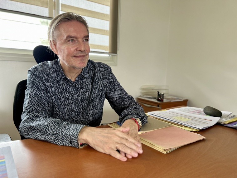 Jean-Paul Pastourel, président de l'Université de la Polynésie française. Jean-Paul Pastourel, président de l'Université de la Polynésie française.