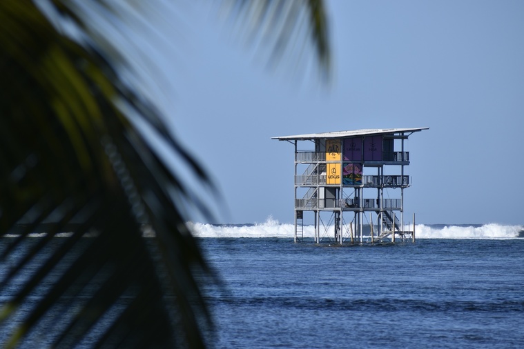L’édifice temporaire sera bientôt démonté. L’édifice temporaire sera bientôt démonté.