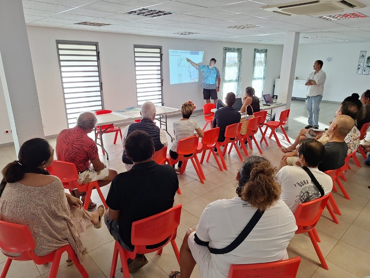 Les associations ont fait part de leurs observations, voire de leurs inquiétudes. Les associations ont fait part de leurs observations, voire de leurs inquiétudes.