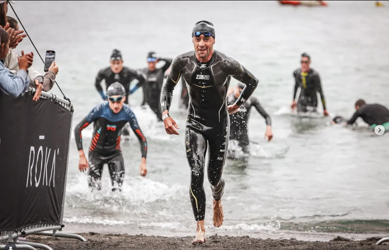 Les formats courts l’ont aidé à progresser dans l’eau.