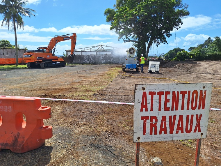 Les travaux ont repris début septembre au fort de Taravao (Crédit : Anne-Charlotte Lehartel). Les travaux ont repris début septembre au fort de Taravao (Crédit : Anne-Charlotte Lehartel).